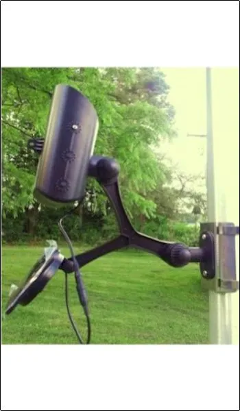 Pole Mounted Upward Facing Solar Light